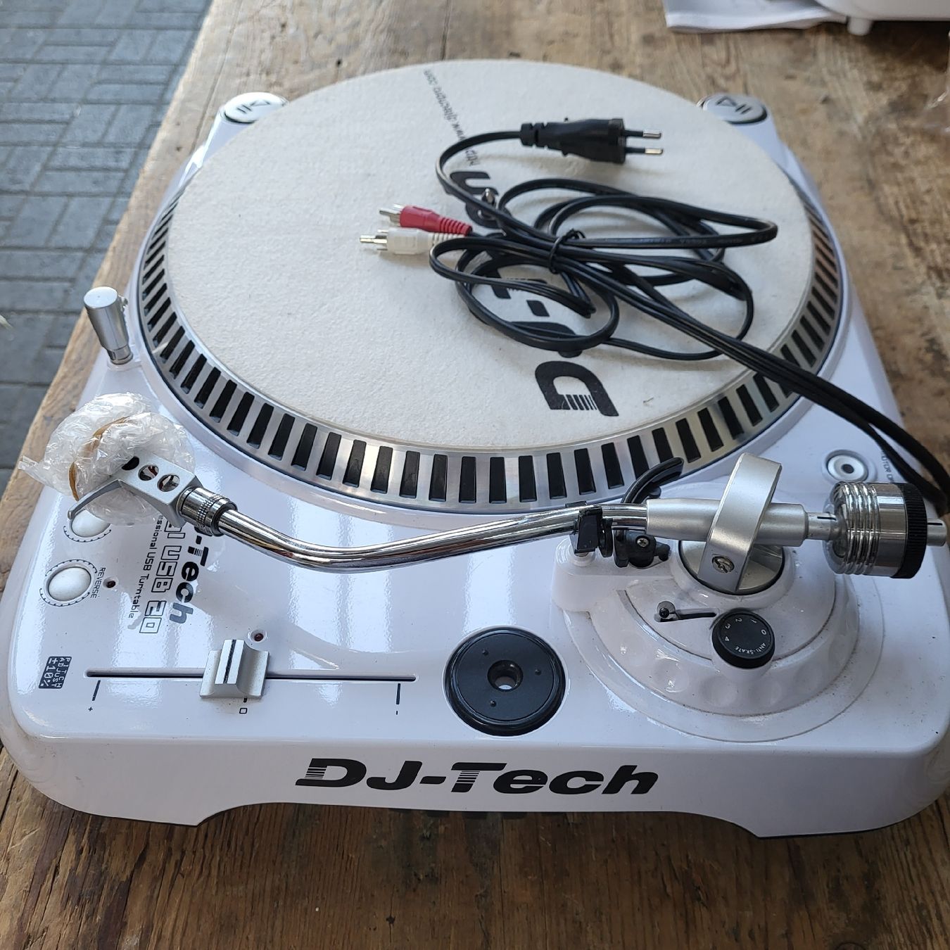 Dj-Tech Giradischi: DJ-Tech Vinyl USB 20 – Usato da Kägiswil venduto da Megafi56