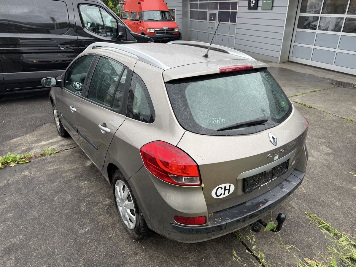 Renault Autos: Renault Clio 1.2 16V T – Defekt aus Appenzell von Harvey.Specter 1