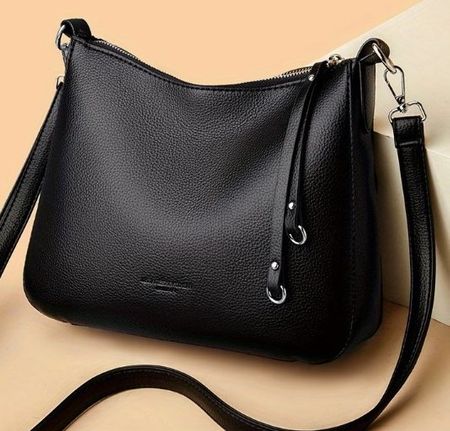 moderne Handtasche mit Umhänge- und Handtragegurt in schwarz