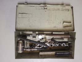 Handbetätigte Hydraulik-Stanzpumpe