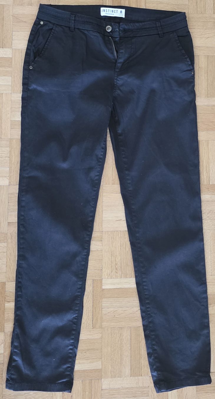 Pantaloni: Pantalon noir taille 38 – Usato da Yverdon-les-Bains venduto da van_dq65 2