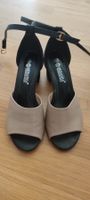 Sandalen mit Absatz wie NEU