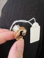 Bague Solitaire dorée avec zircone réglable