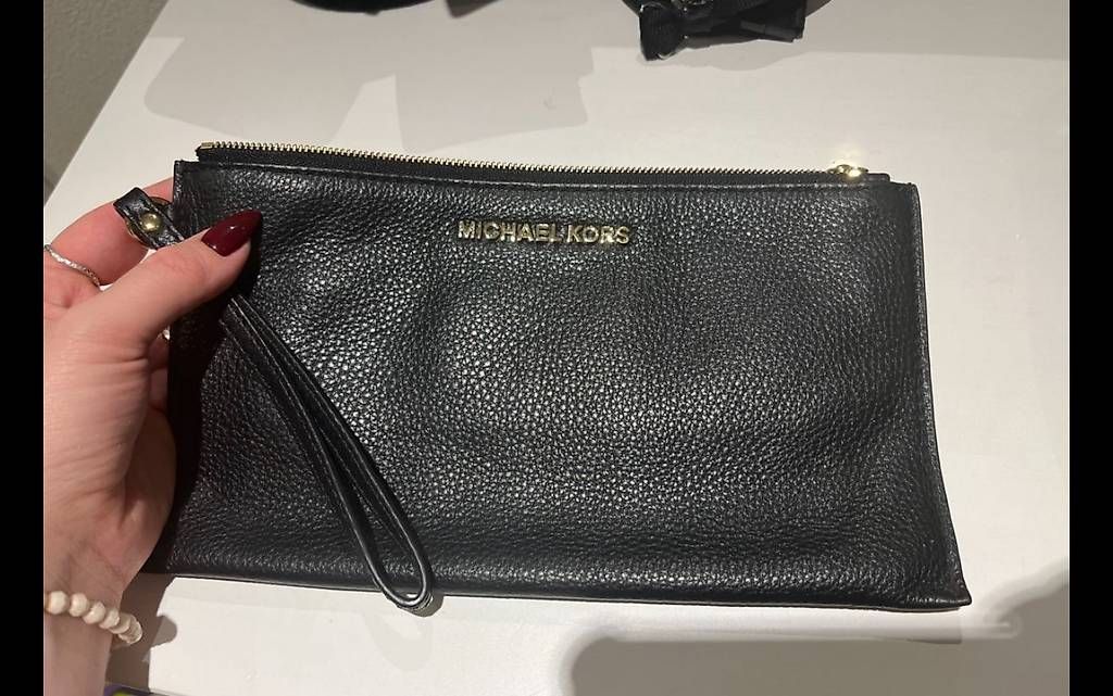 Borse da donna: Michael Kors Klatschtasche – Usato da Büttikon AG venduto da ayl_2l5c