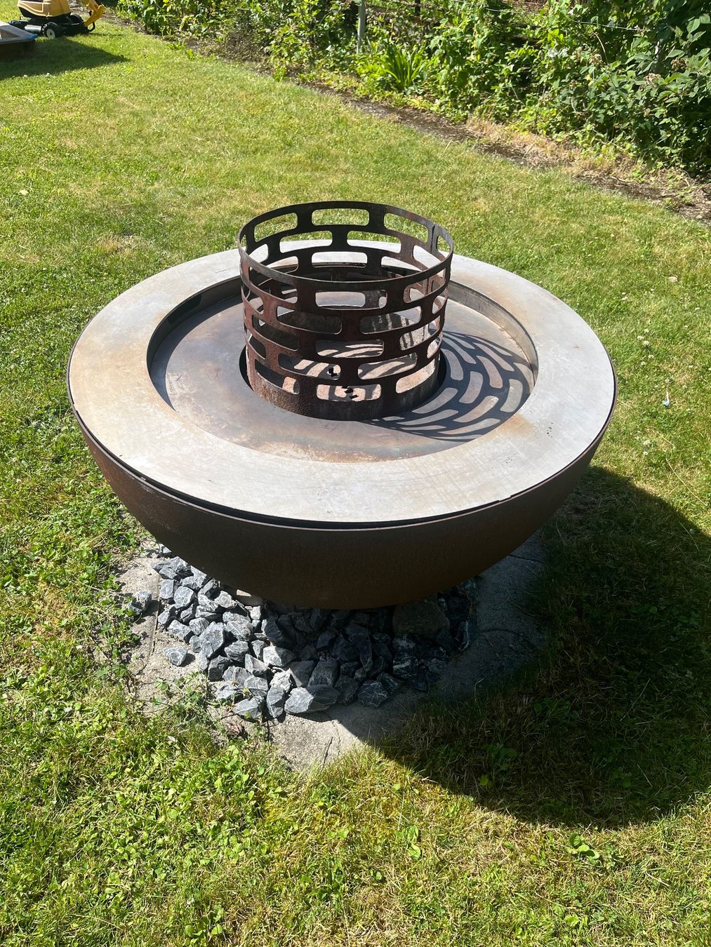 Feuerschale: Feuerschale Grill – Gebraucht aus Bütschwil von naemi96 5