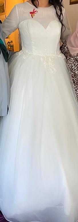 Vestiti: Brautkleid 40-42 – Usato da Niederhasli venduto da sev_d7hq 4