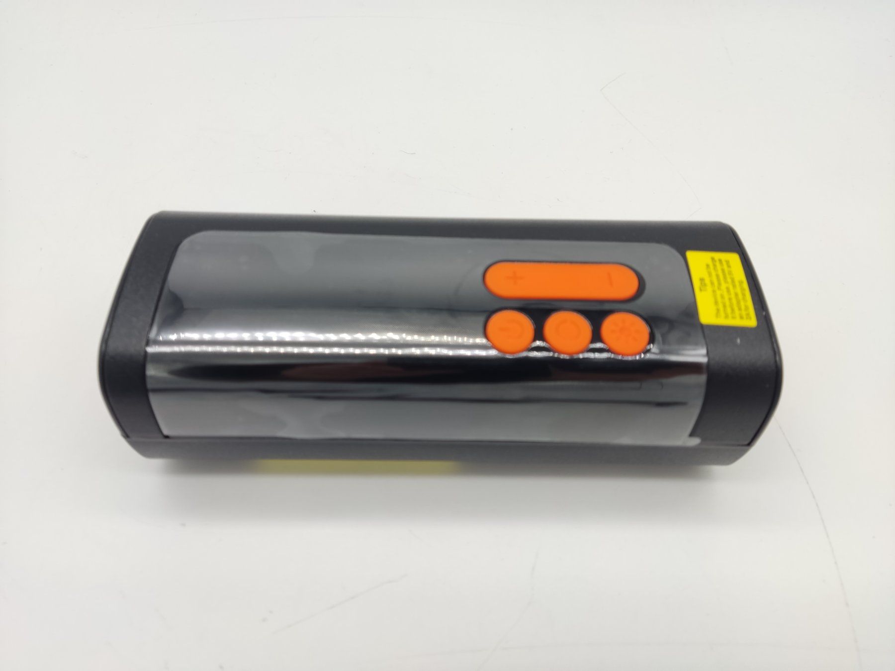 Batterie-Ladegeräte: Starthilfe Jumpstarter 3000A,Luftkompressor, Powerbank PKW – Neu und originalverpackt aus Rorschach von Mr_fairprice 3