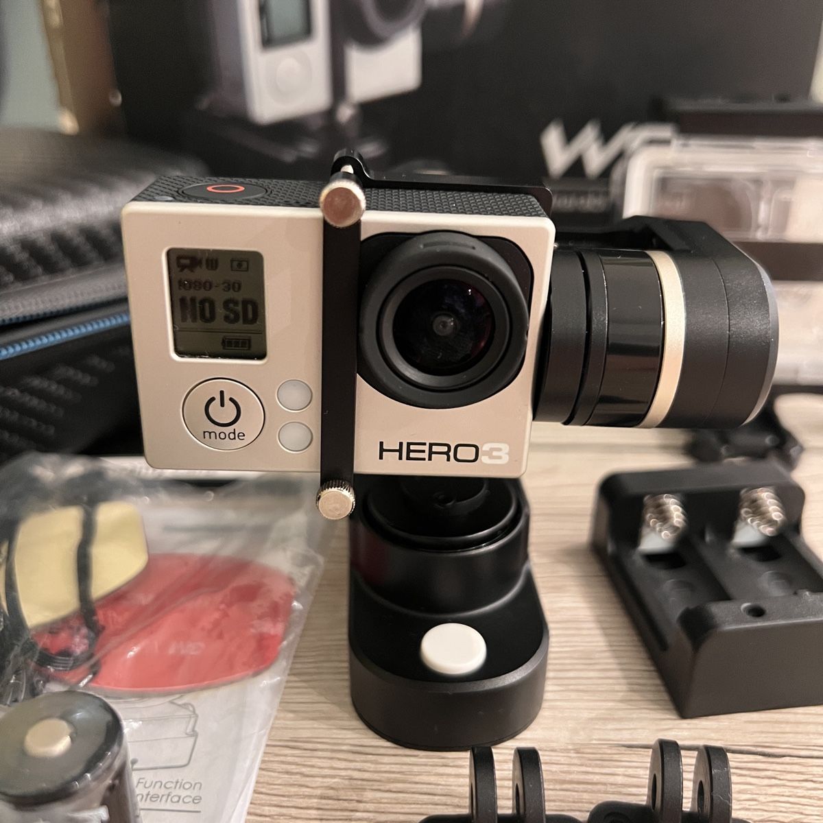 Gopro Action Cam: GoPro HERO3 Silver Edition mit Feiyu Tech Gimbal – Usato da Unterkulm venduto da Sita013 1