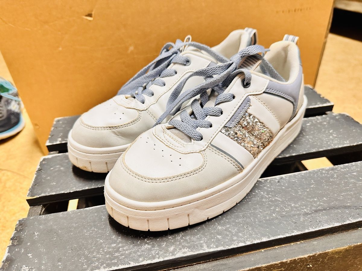 Damenschuhe: Sneakers Marke GLO   – Gebraucht aus Hägendorf von tyl_kzs2 4