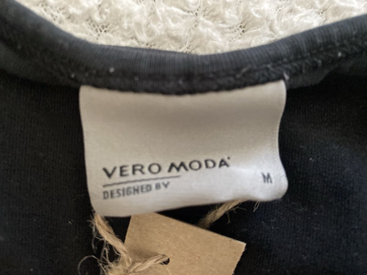 Vero Moda Top: Damen Top Schwarz Grösse M – Usato da Alpnach Dorf venduto da melbb 1