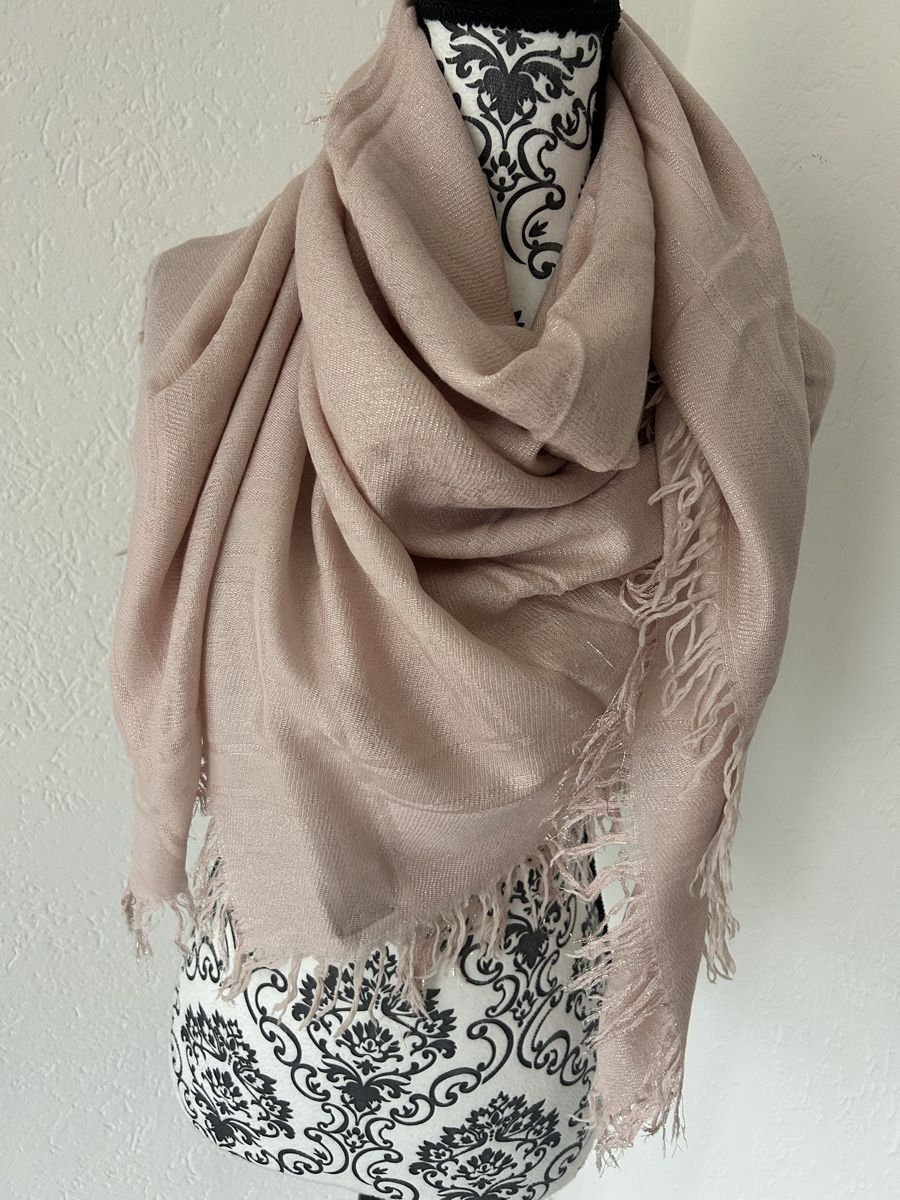 Gucci Foulard & Sciarpe: Sciarpa GUCCI – Nuovo (secondo la descrizione) da Locarno venduto da Matic04