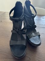 UGG Schuhe Gr W7/38 schwarz