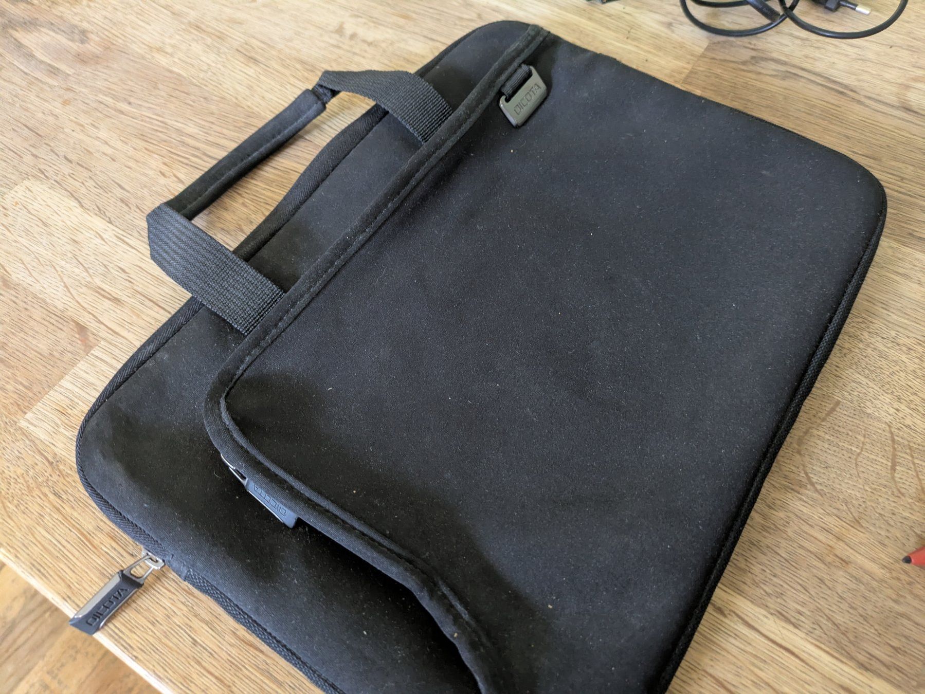 Microsoft Notebook: Surface Pro 7 mit Maus, Stift, Netzteil und Tasche – Usato da Meierskappel venduto da Boebb 7
