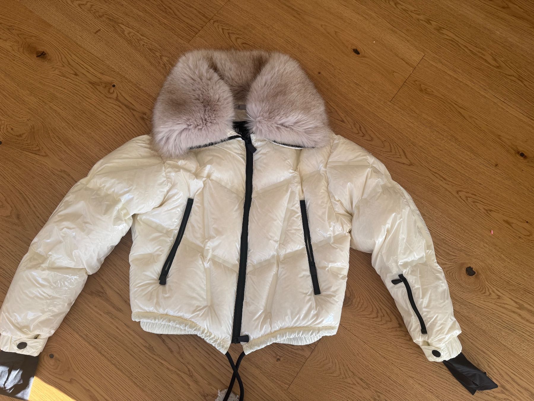 Moncler Giacche: Moncler – Usato da Reinach AG venduto da MineD