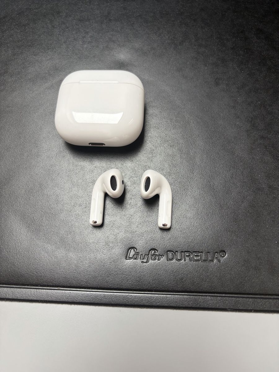 Apple Casques audio: Apple AirPods gen. 4 – Neuf (Voir description) à stettlen par brafam