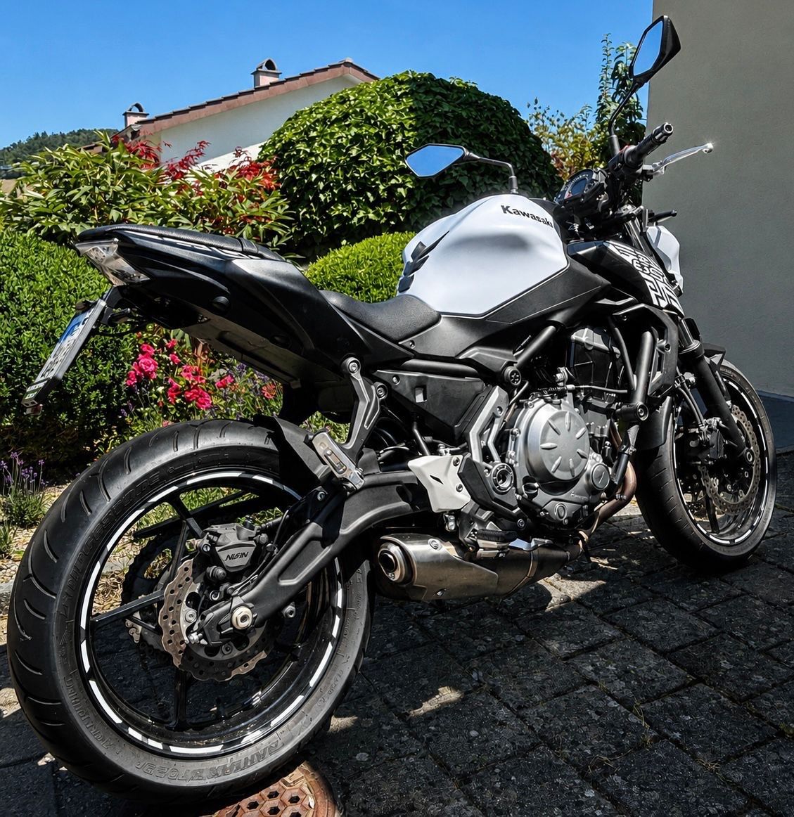 Kawasaki Strada: Kawasaki Z650 ABS 35kW – Usato da Gretzenbach venduto da leo_nmg6 1