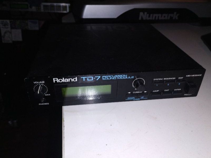 Musikinstrumente: Behringer Deepmind 6 Synth + Roland TD7 (auch auf Tutti.ch) – Gebraucht aus Nussbaumen AG von off_6rdl 5