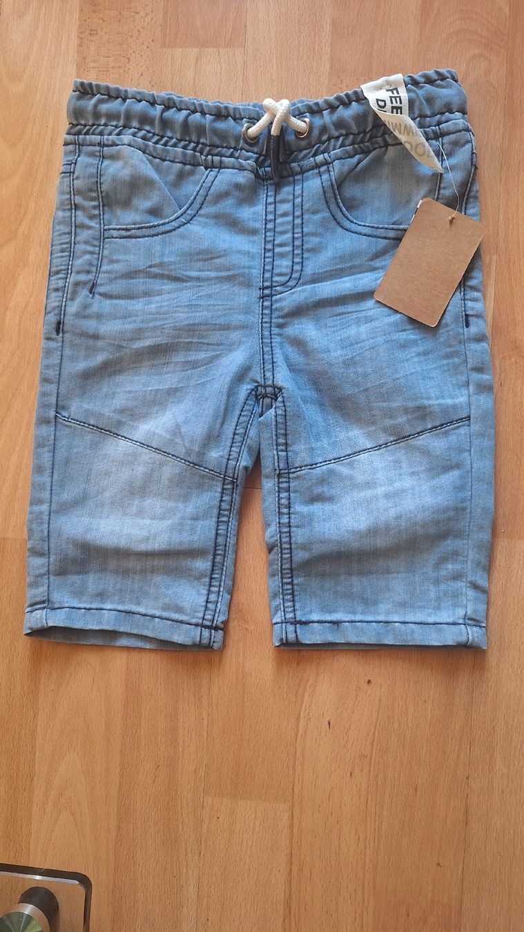 Pantaloni: Short en jean neuf garçon - Taille 116 – Nuovo e nell'imballaggio originale da Neuchâtel venduto da Kebah