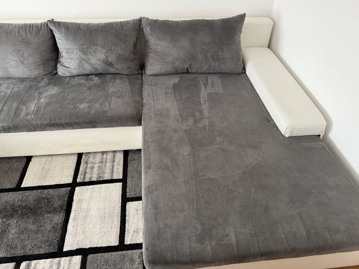 Divani: Ecksofa U grau-weiß zu verschenken  – Usato da Bettwiesen venduto da Kmr85 1