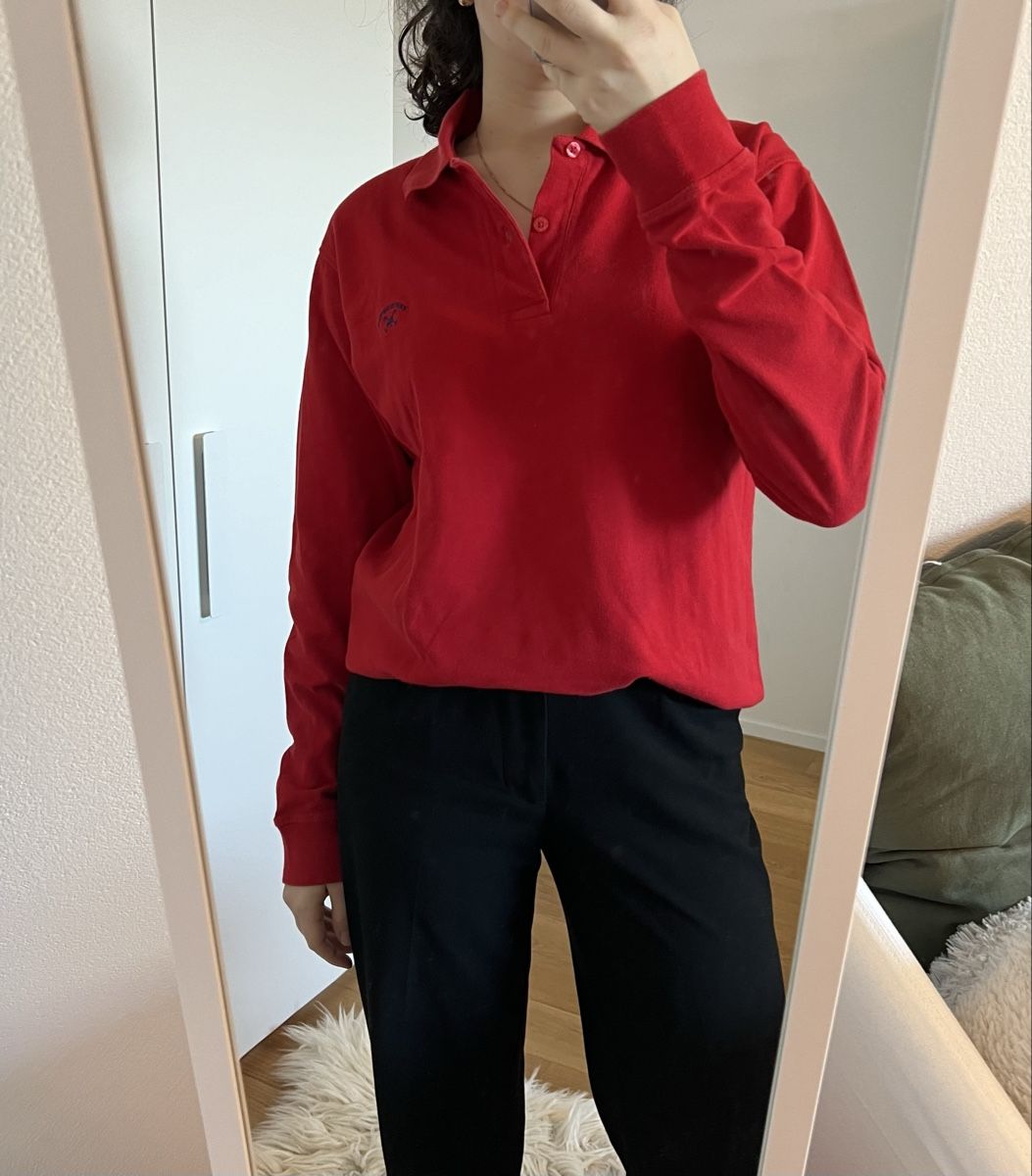 T-Shirts: Rotes Langarmshirt – Neu (gemäss Beschreibung) aus Frauenfeld von vik_d96k 1