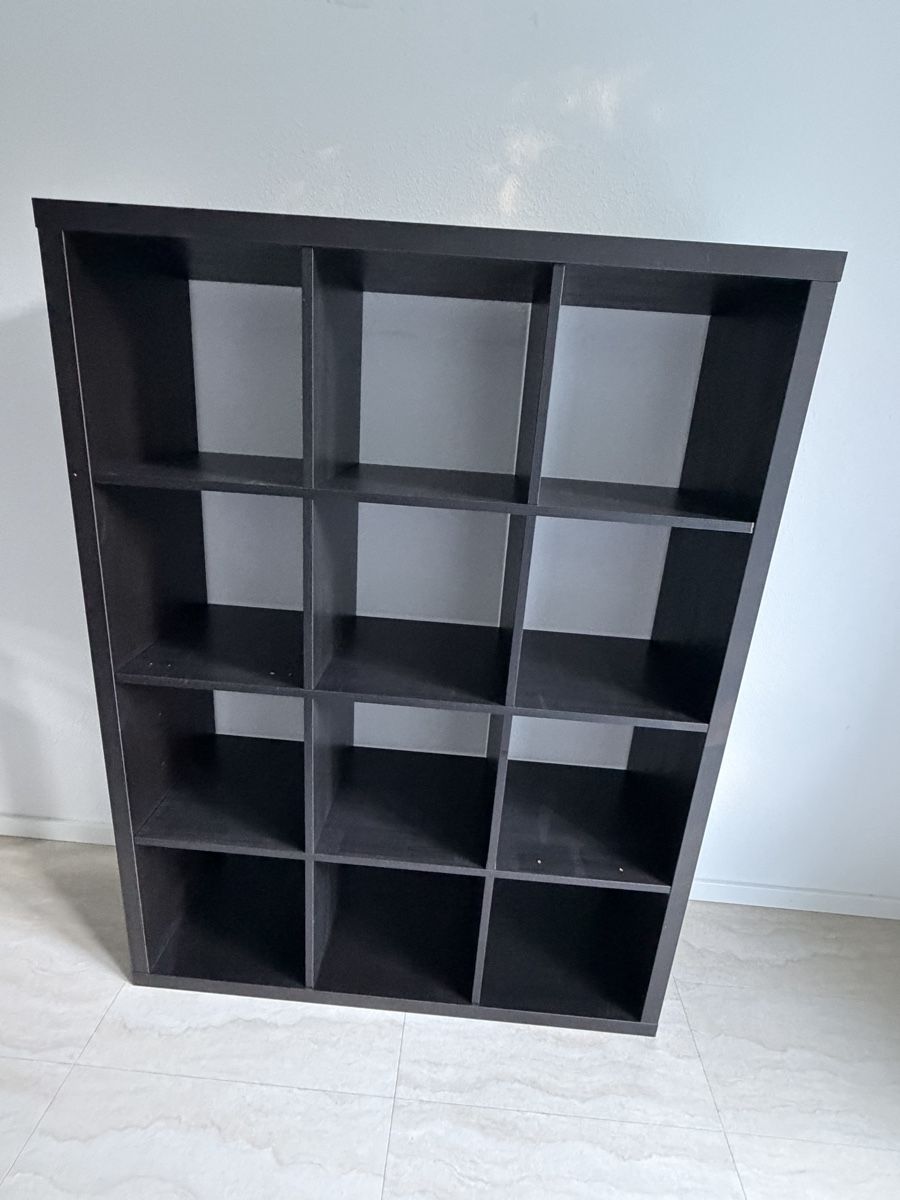 Scaffali: KALLAX Regal  – Usato da Basel venduto da hat_w2tx 2