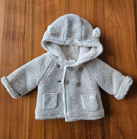 Strickjacke Baby mit Teddyinnenfell Grösse 56