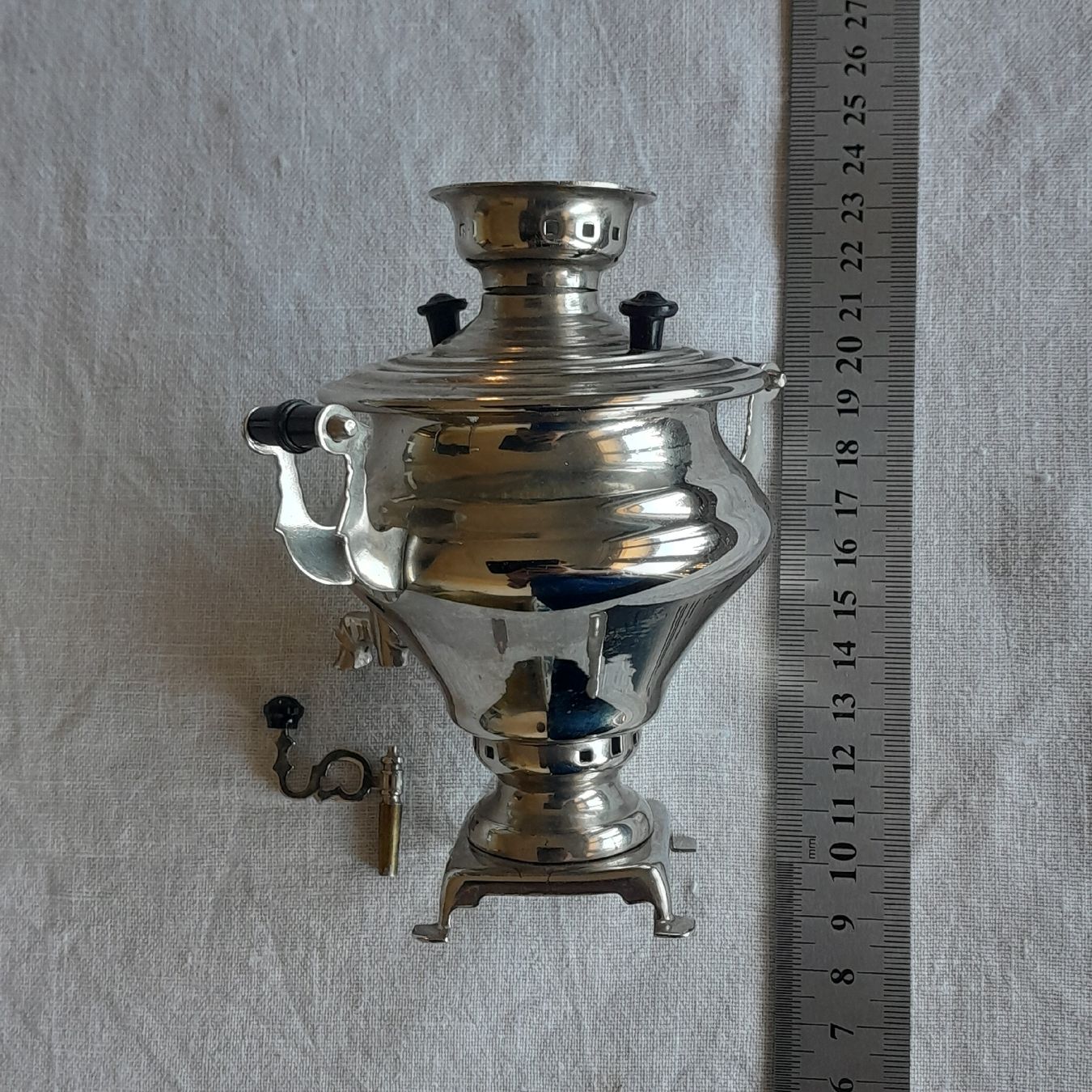 Teiere: Schöner Miniatur-Samowar, UdSSR – Usato da Knutwil venduto da Kompex 1