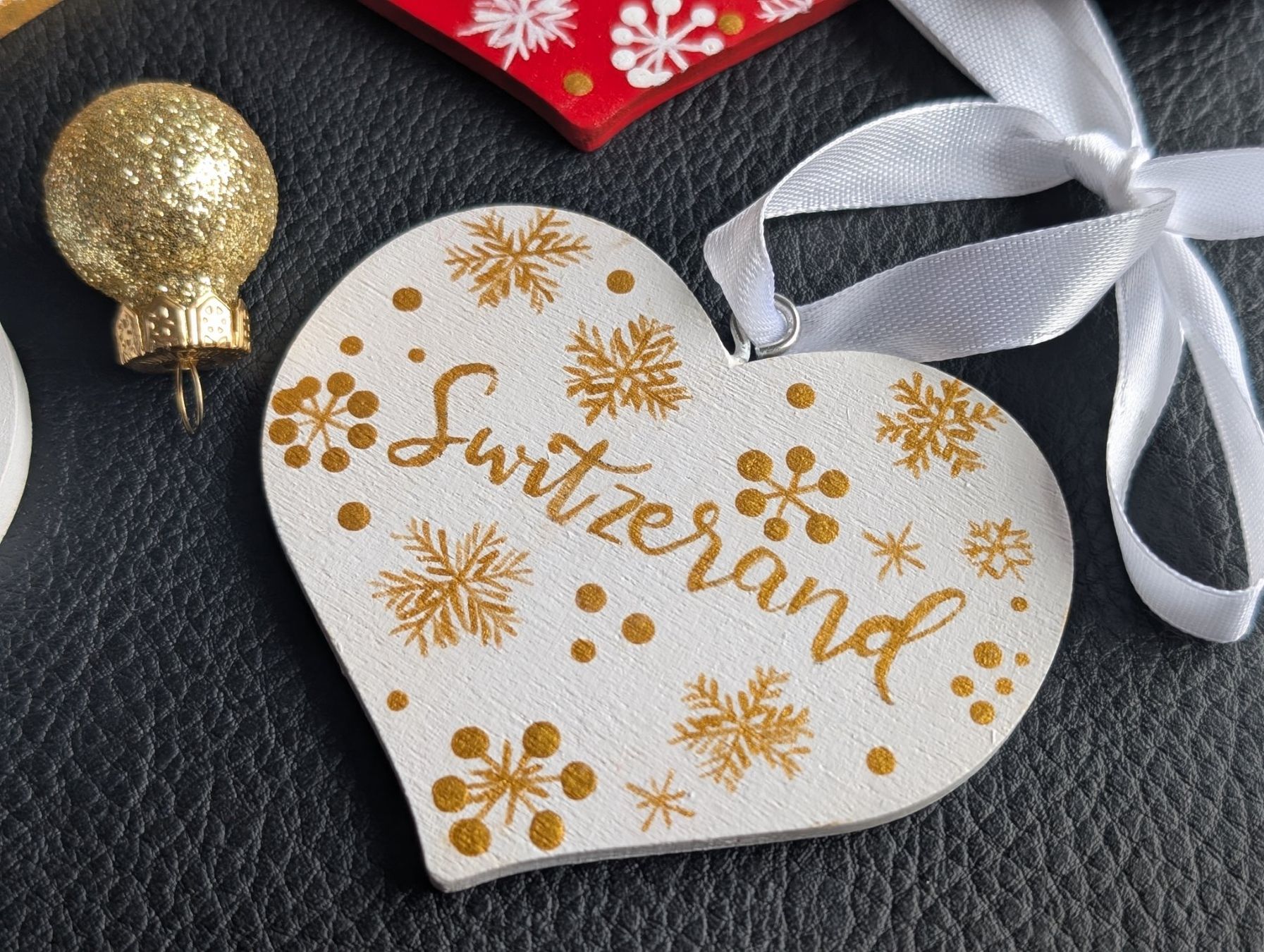 Tutte le decorazioni: Personalized Christmas Tree Heart Ornament Decoration – Nuovo e nell'imballaggio originale da Winterthur venduto da LaVieColor 3