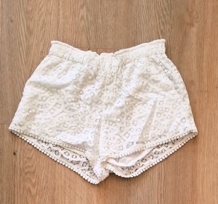 30135SE – Short H&M (34-XS voir mesures)