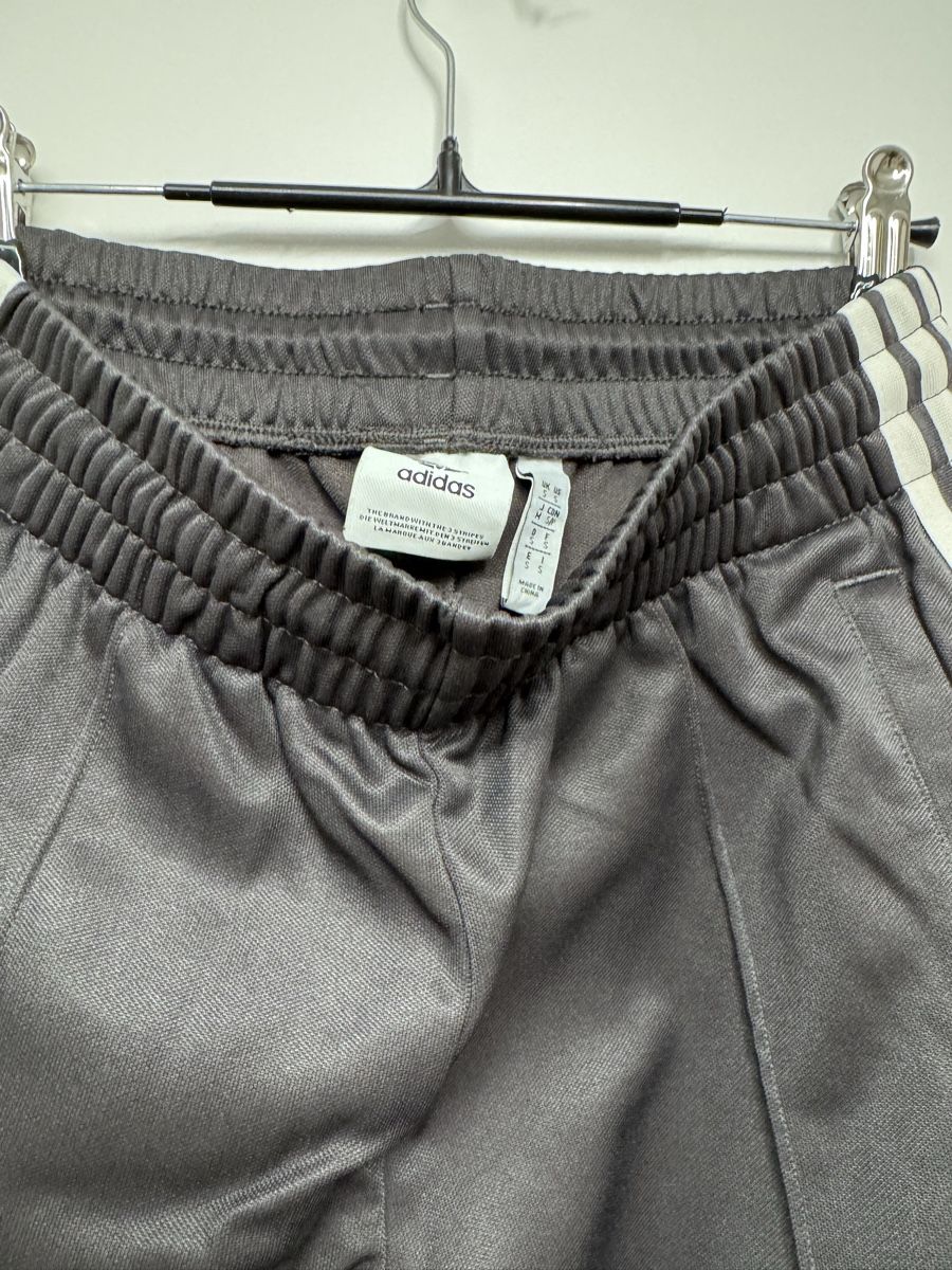 Adidas Pantaloni: Adidas Trainingshose Grösse S – Usato da Eichberg venduto da OanaB 1