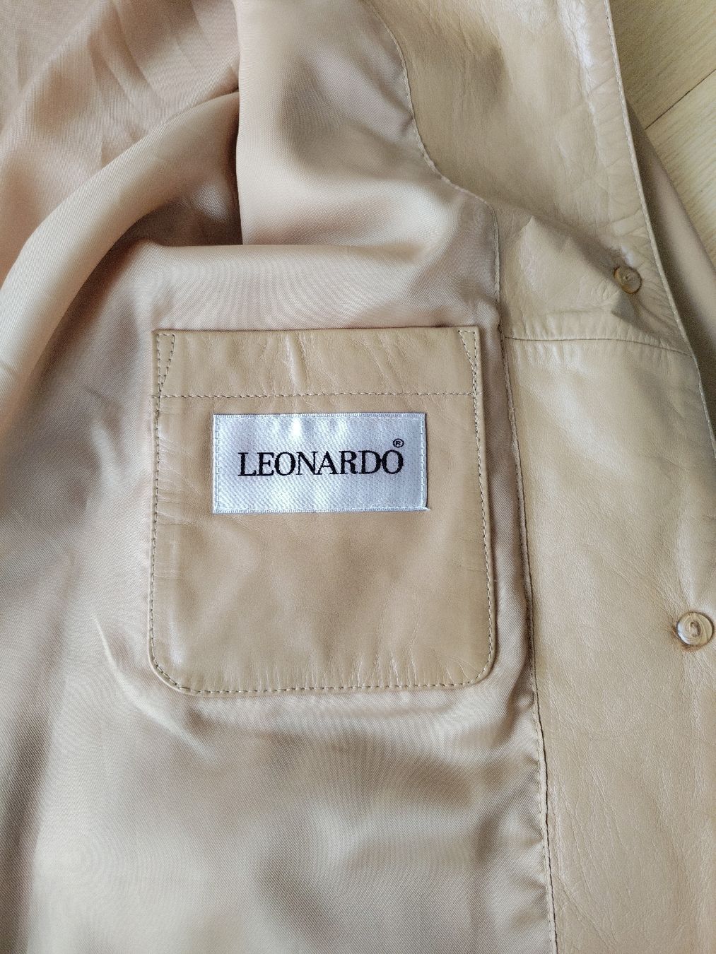 Cappotti: LEONARDO Leder Mantel Beige Size 36 – Usato da Buchrain venduto da QueenyHE51 7
