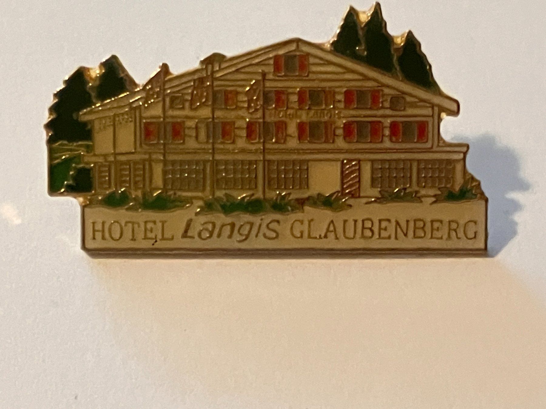 Placchette & Badge: 1 Pin Hotel Langis Glaubenberg – Usato da Basel venduto da djwwpp