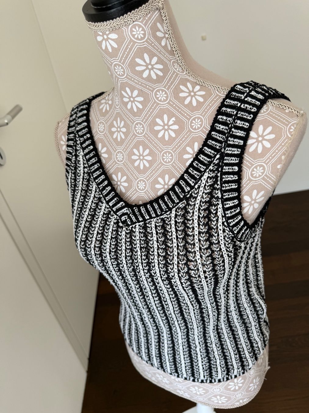 Max Mara Tops: Max Mara Top Gr.S – Neu (gemäss Beschreibung) aus Balzers von Lissi57 8