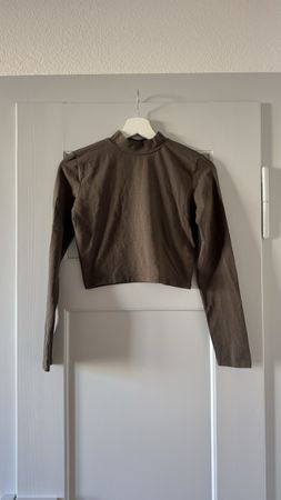 Langarm Crop Top in Khaki Grösse XS von Zara