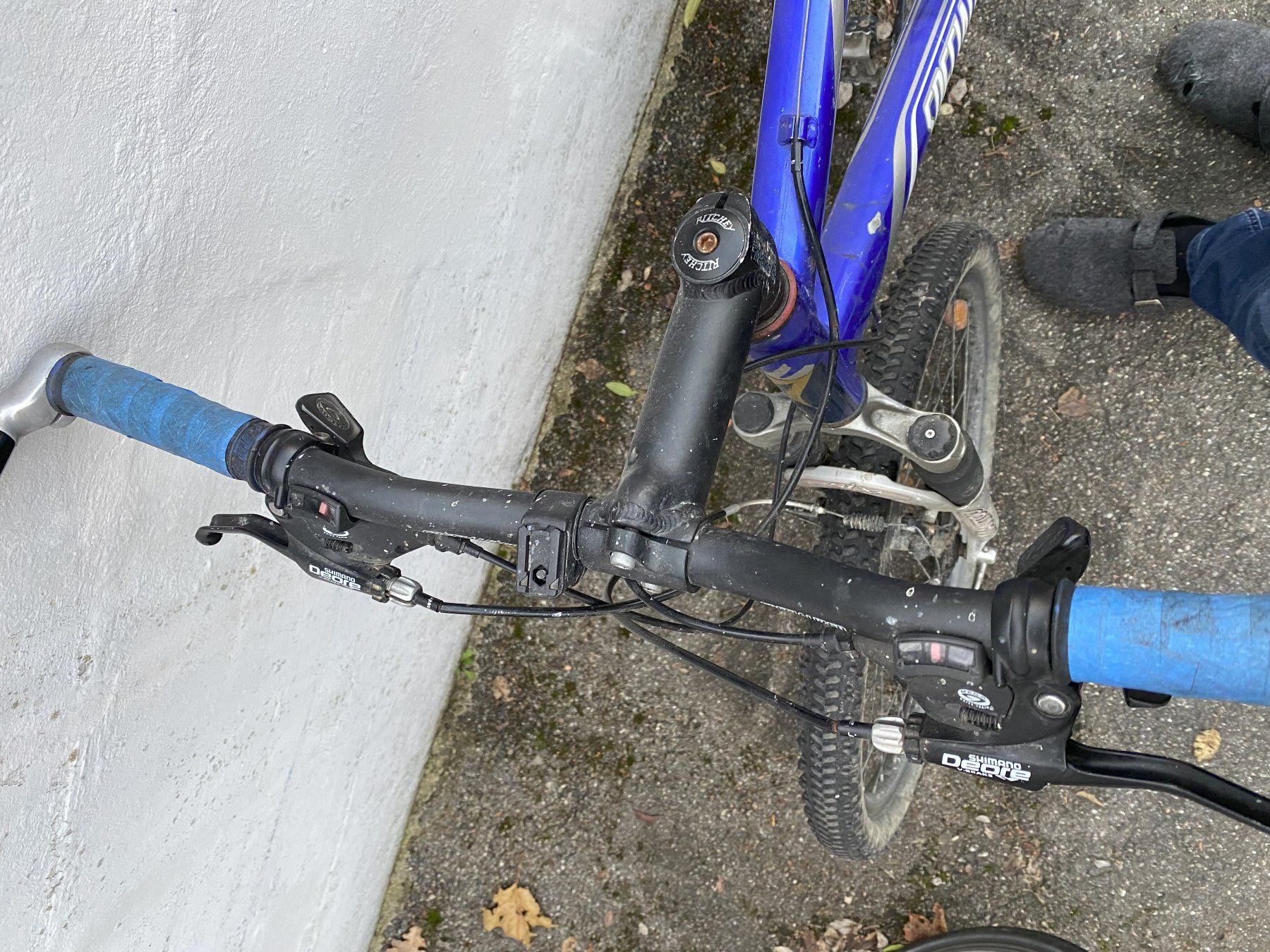 Specialized Velos: Mountainbike Specialized "Rockhopper" – Gebraucht aus Muttenz von  2