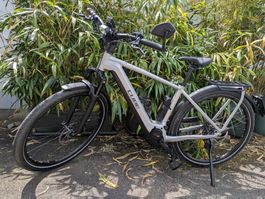 CUBE Kathmandu Hybrid 45 750 - ein SUV für Herbsttouren
