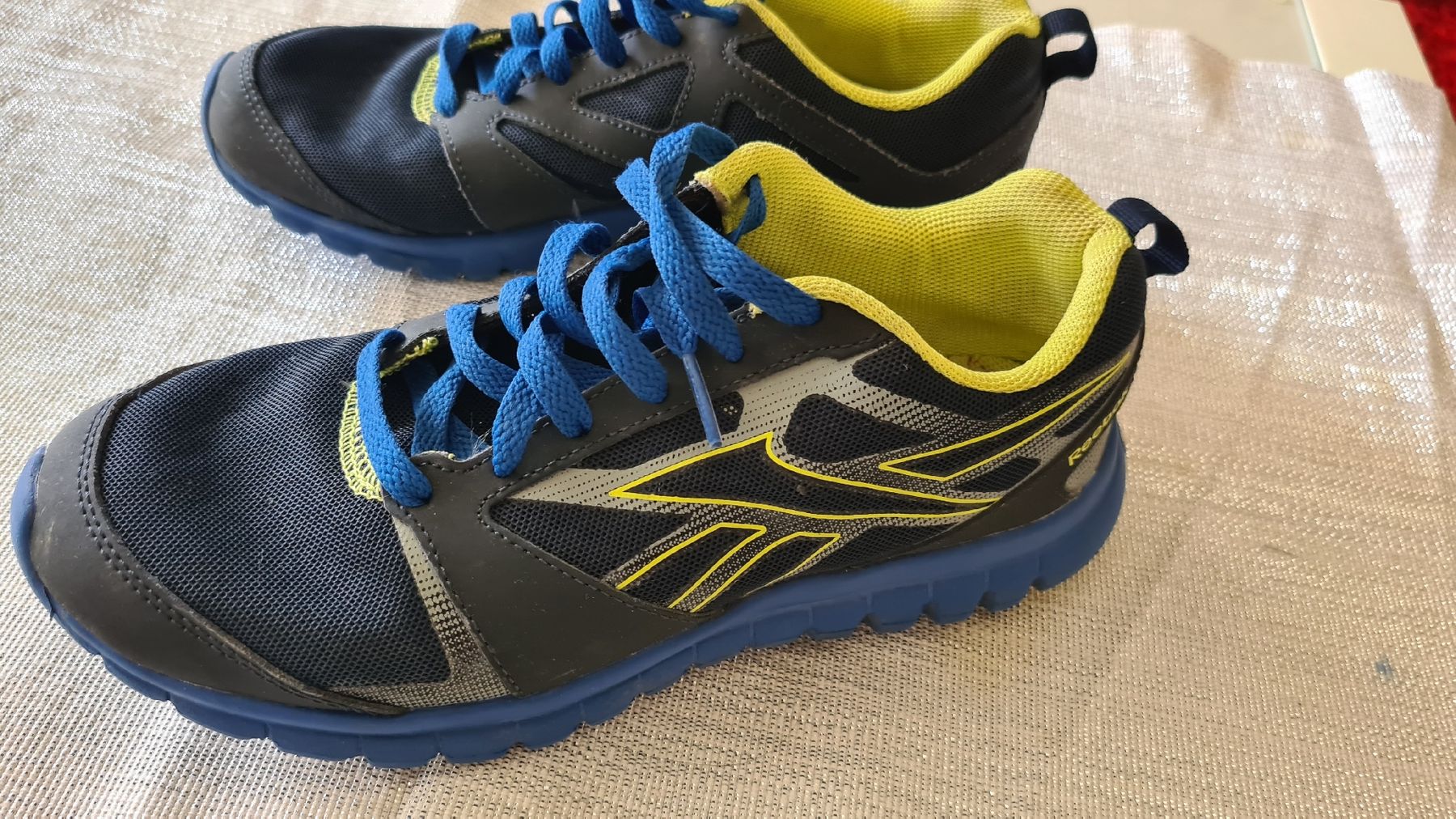 Reebok Scarpe da uomo: sportchuhe – Nuovo (secondo la descrizione) da Kriens venduto da nello-1