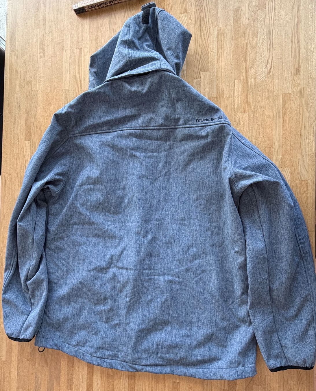 Giacche: Jacke - SCHALKE 04 Softshell grau Gr. XXL – Usato da Winterthur venduto da Secondhand-Family 4