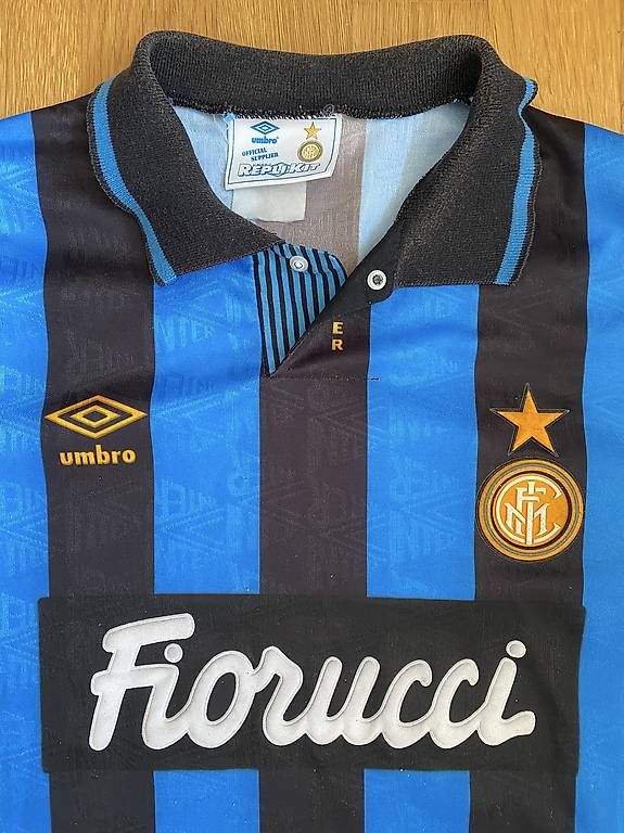Leibchen & Hosen: Inter Mailand Heimtrikot Saison 1992-1994 – Gebraucht aus Davos Frauenkirch von jony86 1