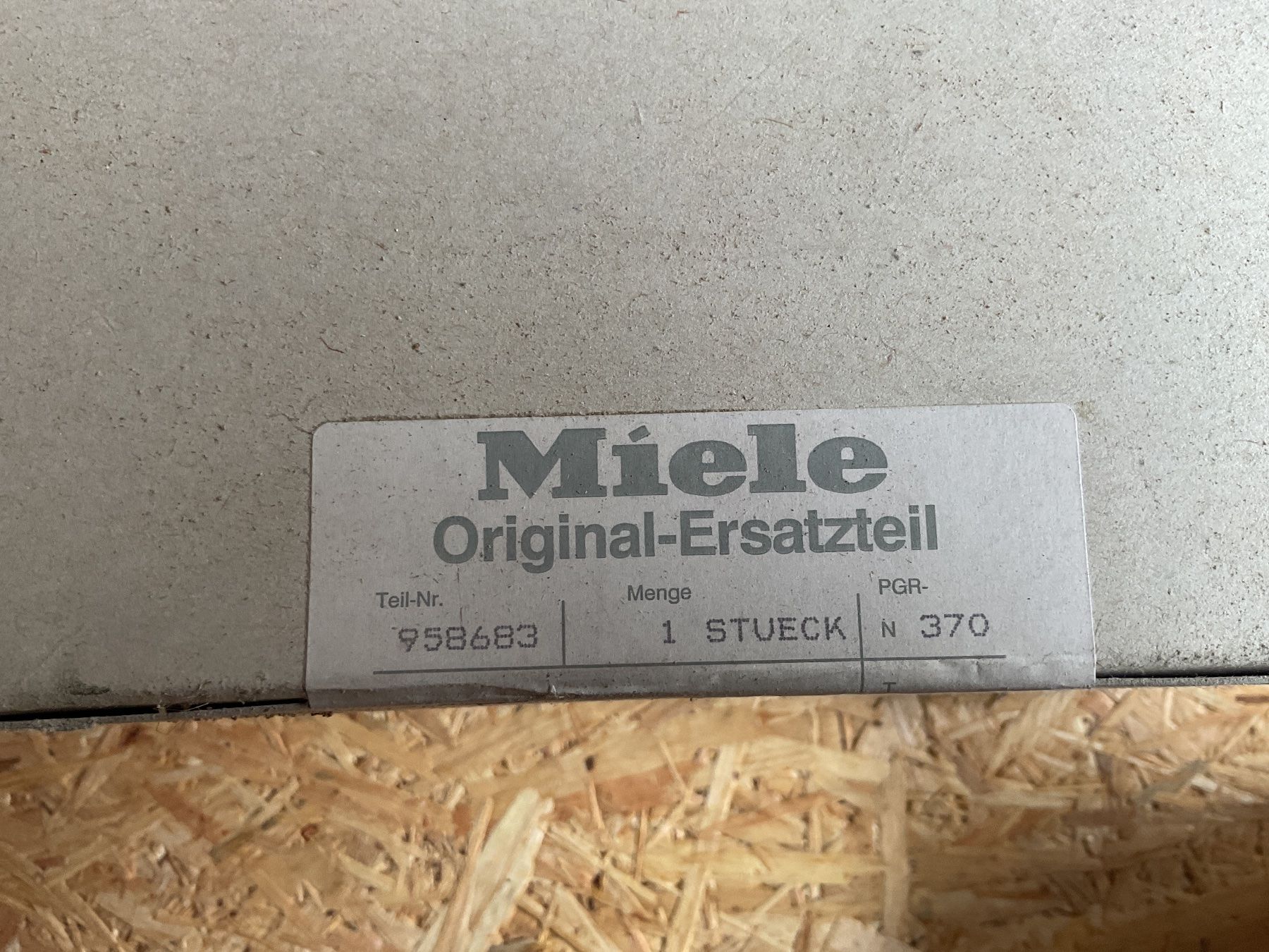 Miele Pumpen & Teile: Laugenpumpe Miele – Neu (gemäss Beschreibung) aus Niederwil SG von Melar01