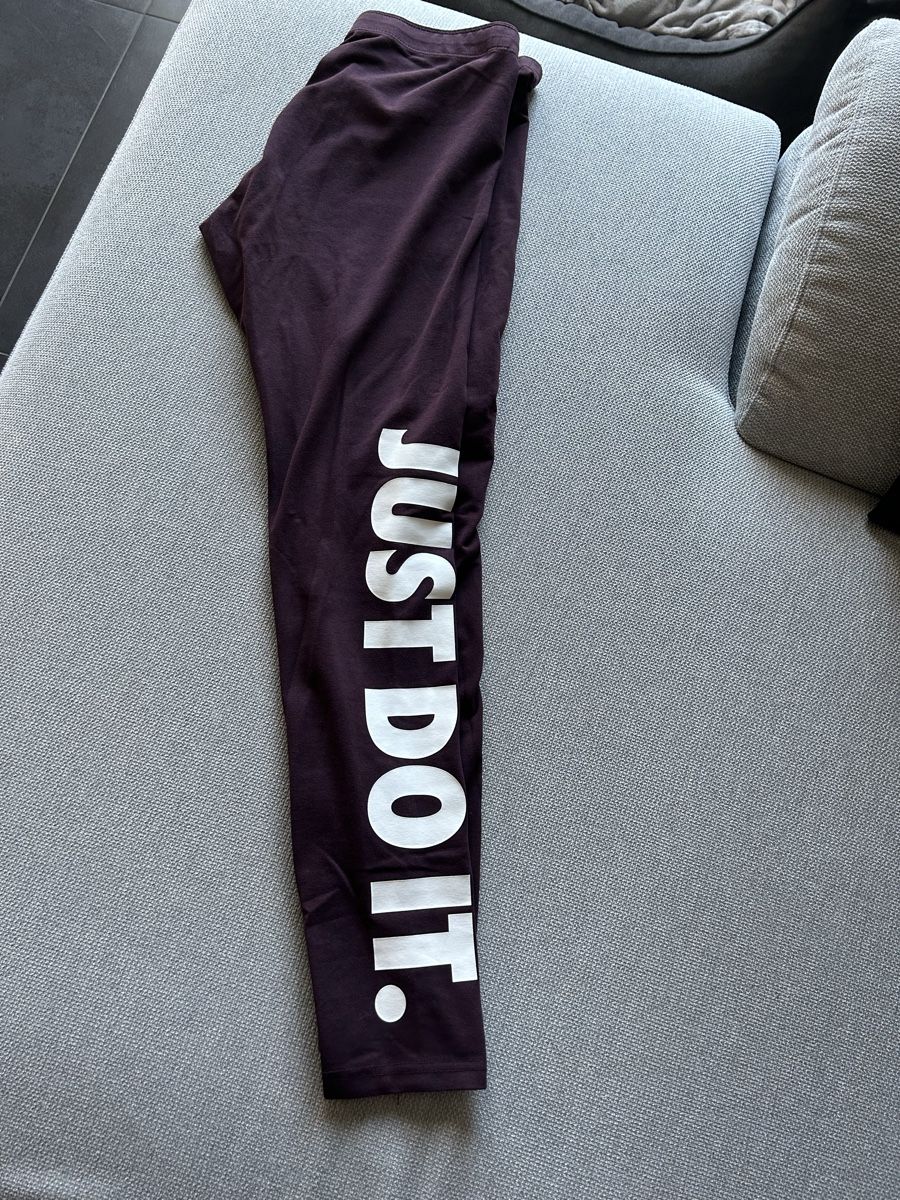 Leggings: Training de sport Nike – Usato da Muraz (Collombey) venduto da Jul_ff 2