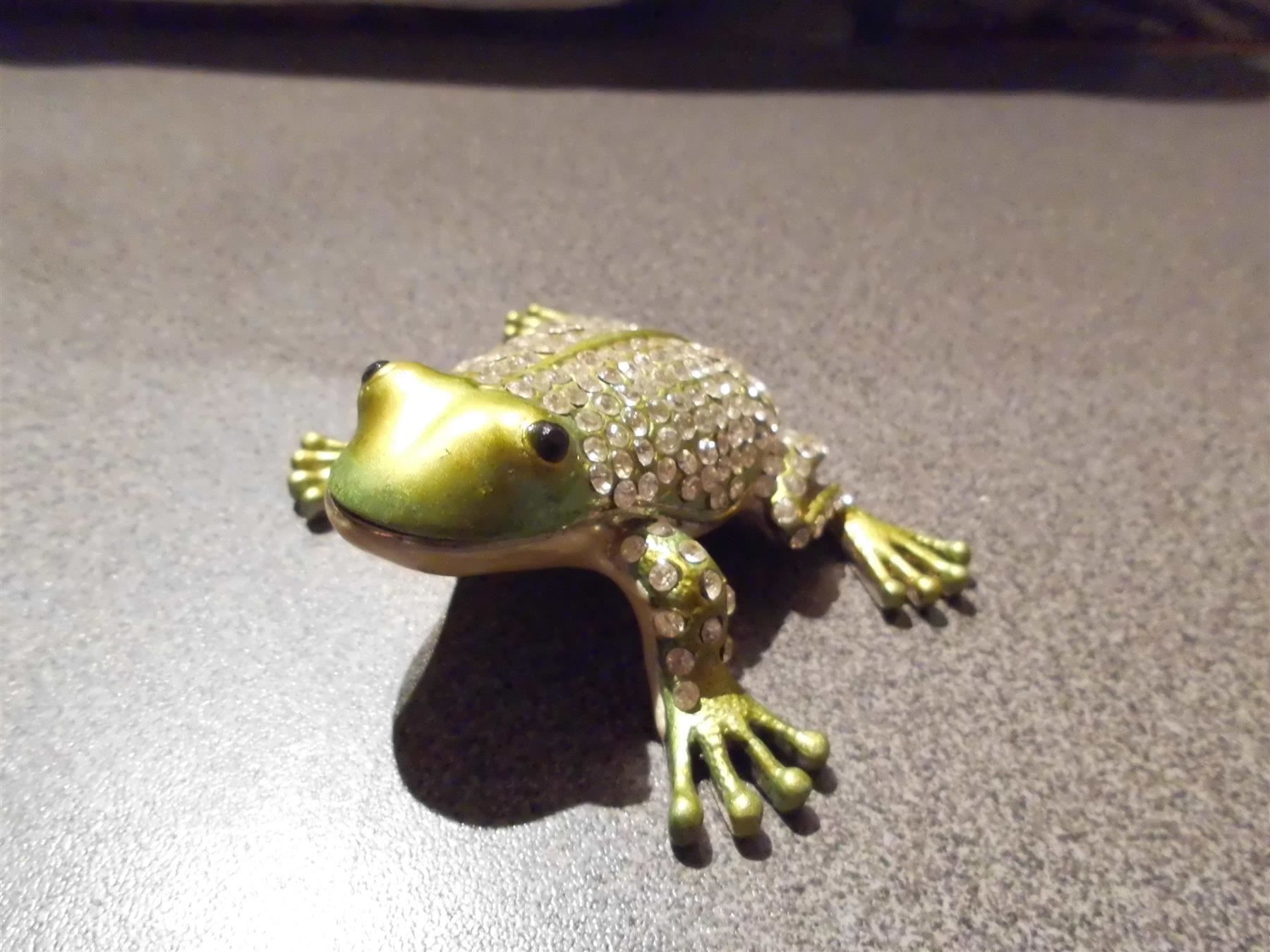 Statuette: Frosch grün mit Glitzersteinchen weiss – Usato da Zürich venduto da abraxas1291