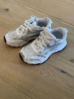 Kinder Sneaker Zara weiss silber Grösse 27 gebraucht