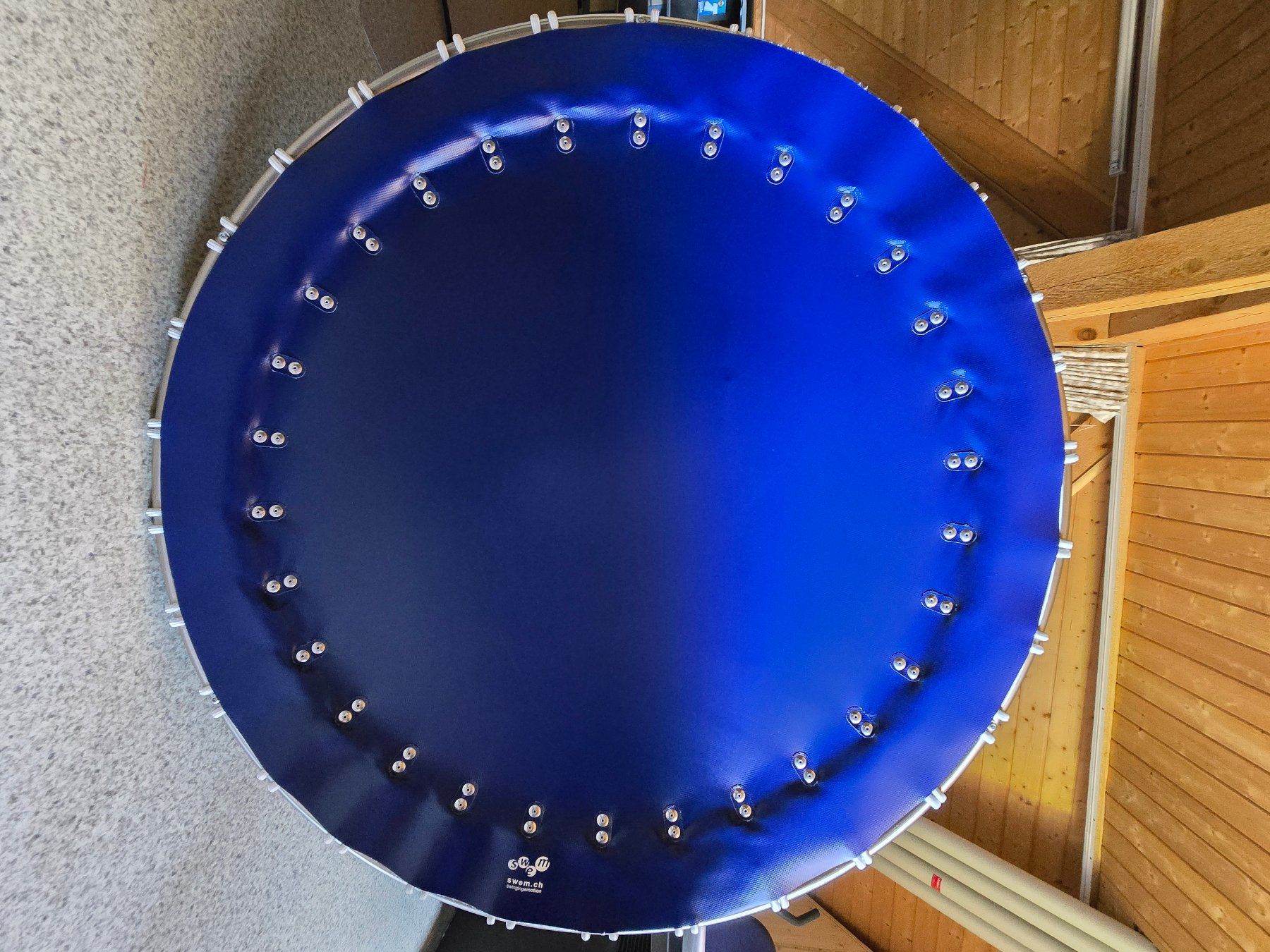 Trampolini: Original SWEM Trampolin (Swiss Made) – Usato da Rosshäusern venduto da Karjon