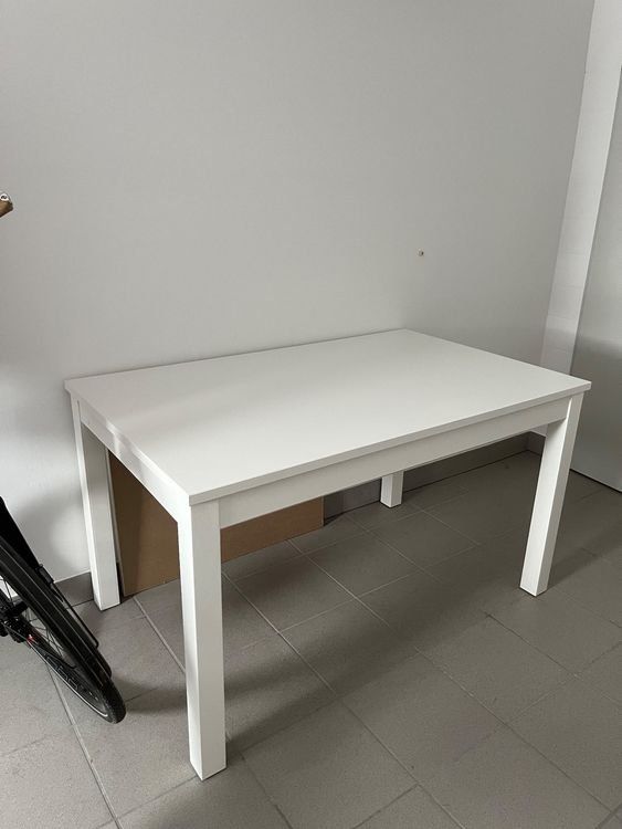 Ikea Bjursta Tisch Weiss neuwertig Kaufen auf Ricardo