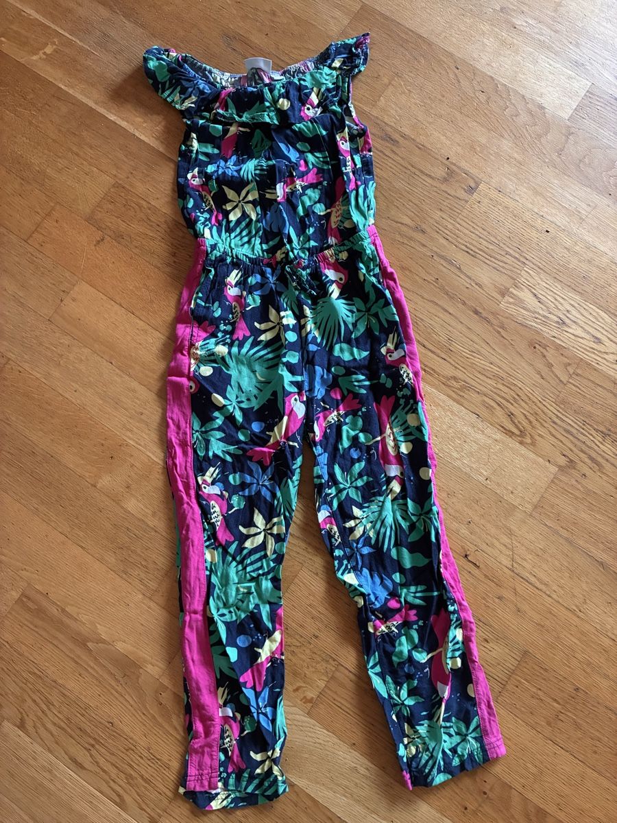 Pantaloni: Schöner Jumpsuit Gr. 128 – Usato da richterswil venduto da lunamarie001