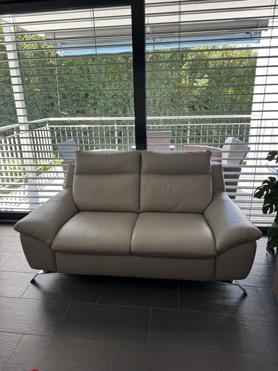 Divani: Ledersofa Natuzzi Editions mit Relaxfunktion hellgrau – Usato da Olten venduto da Trainer90 4