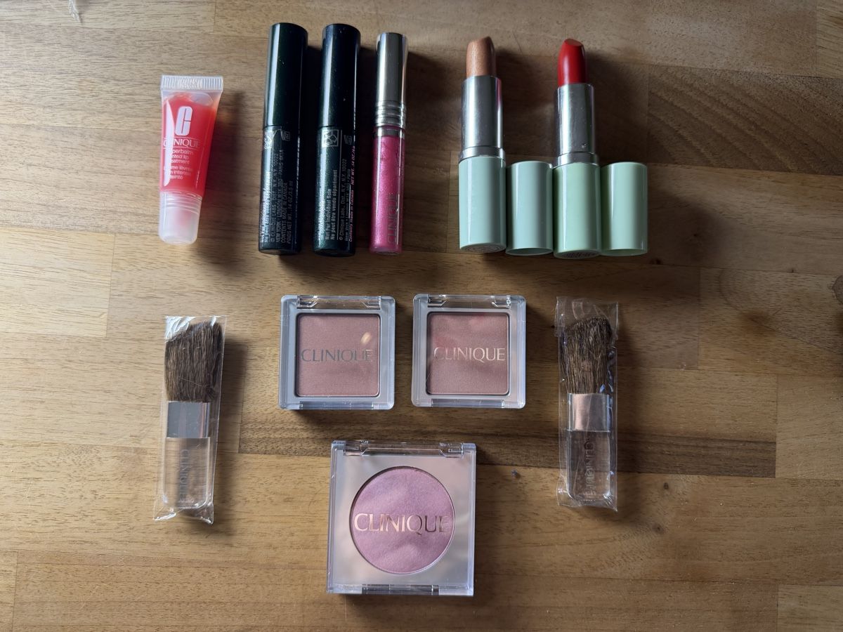 Clinique Make-up: Clinique Make-Up Set ungebraucht – Nuovo (secondo la descrizione) da Zürich venduto da Salsera79 1