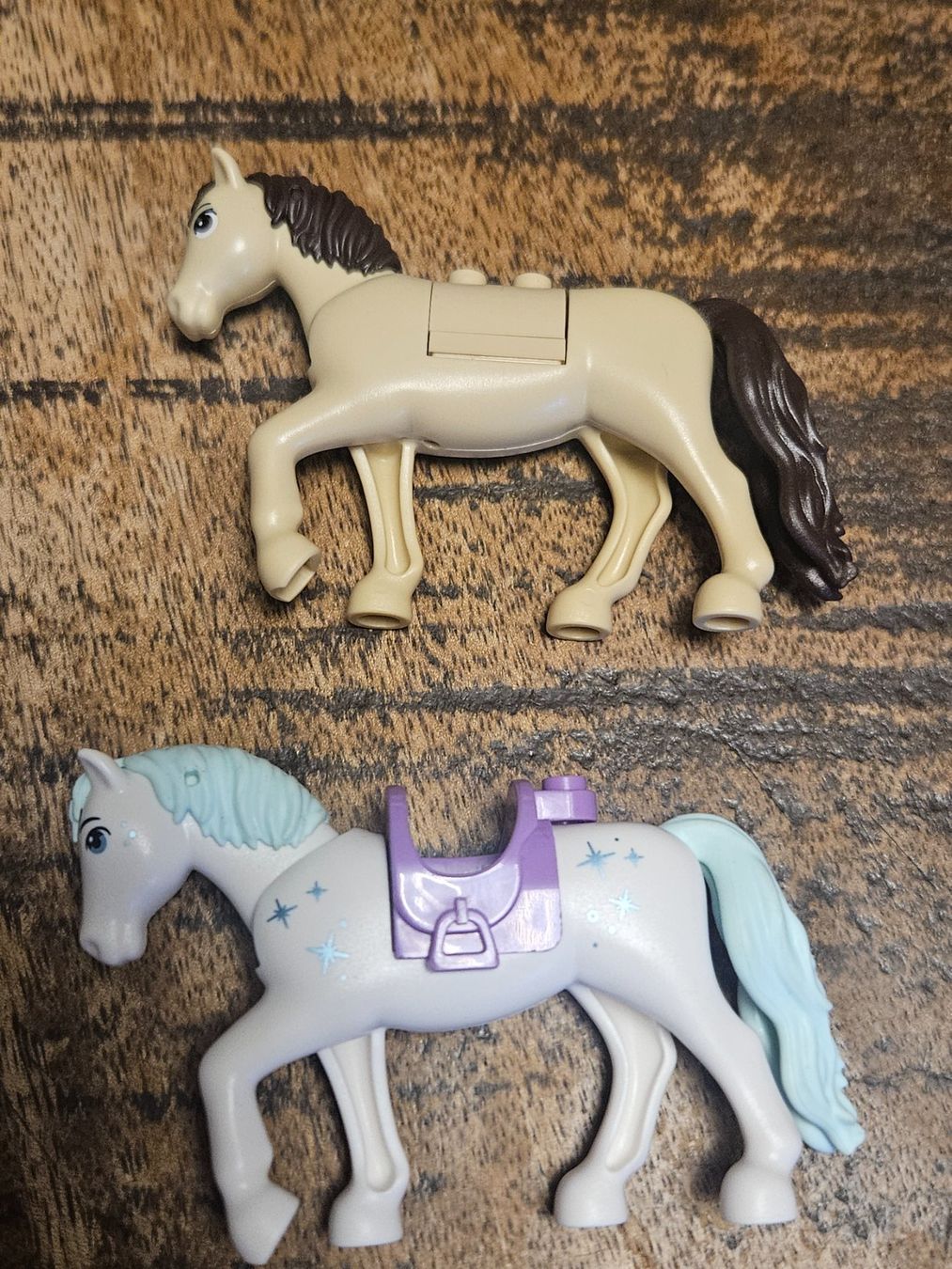 Lego Kit di costruzioni: lego figurine lot de 2 chevaux – Usato da Confignon venduto da Ecrofigs 2