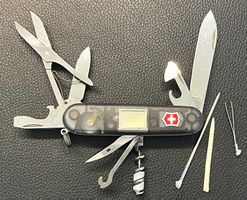 VICTORINOX Taschenmesser VOYAGER 1.3705.VT3